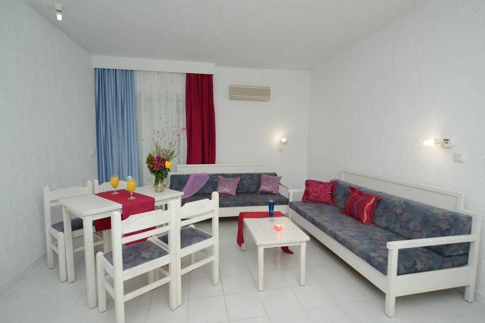 Golden Star Relax Hotel - Adults Only 16 Plus Tigkaki  Luaran gambar