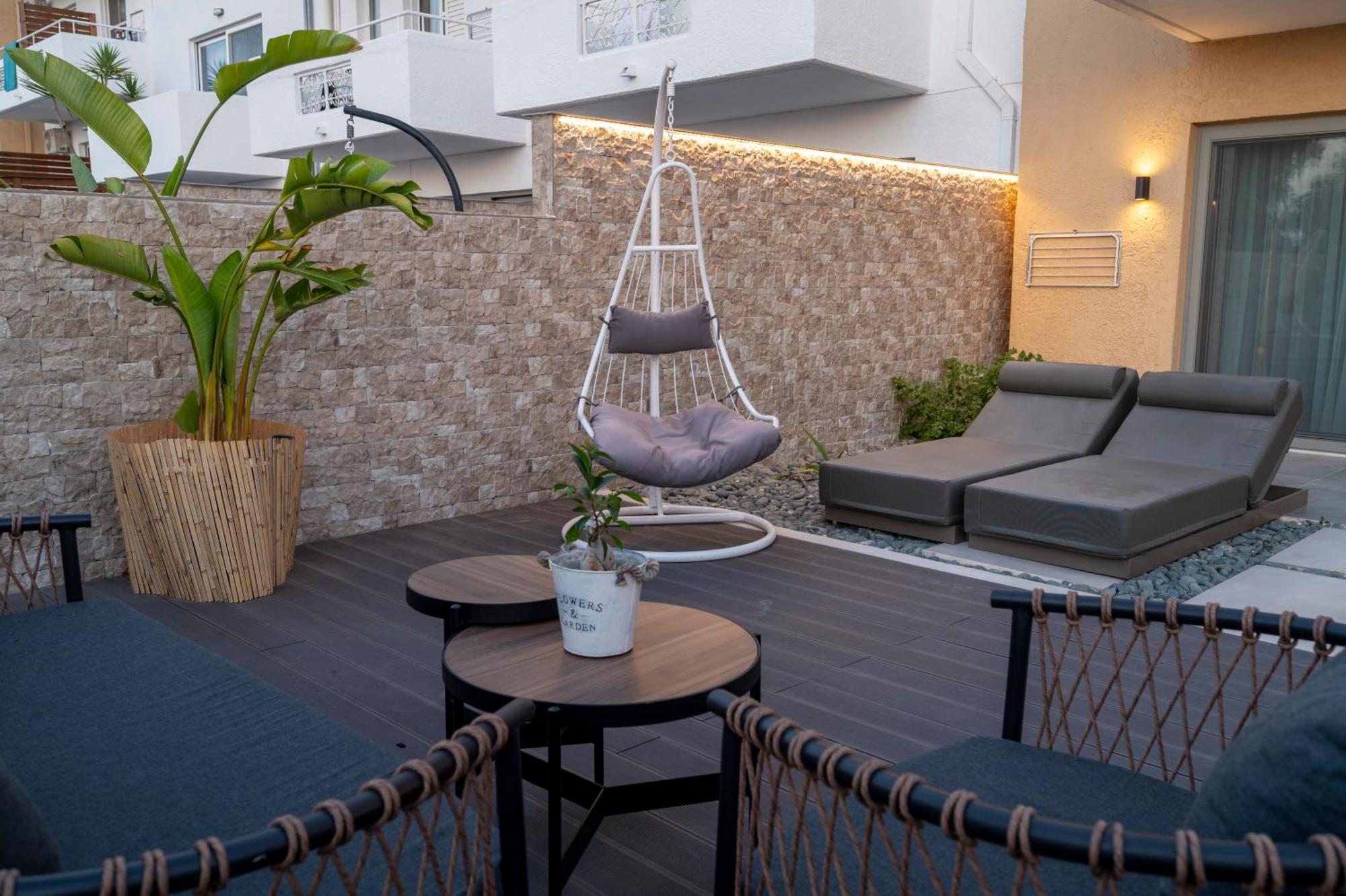 Golden Star Relax Hotel - Adults Only 16 Plus Tigkaki  Luaran gambar