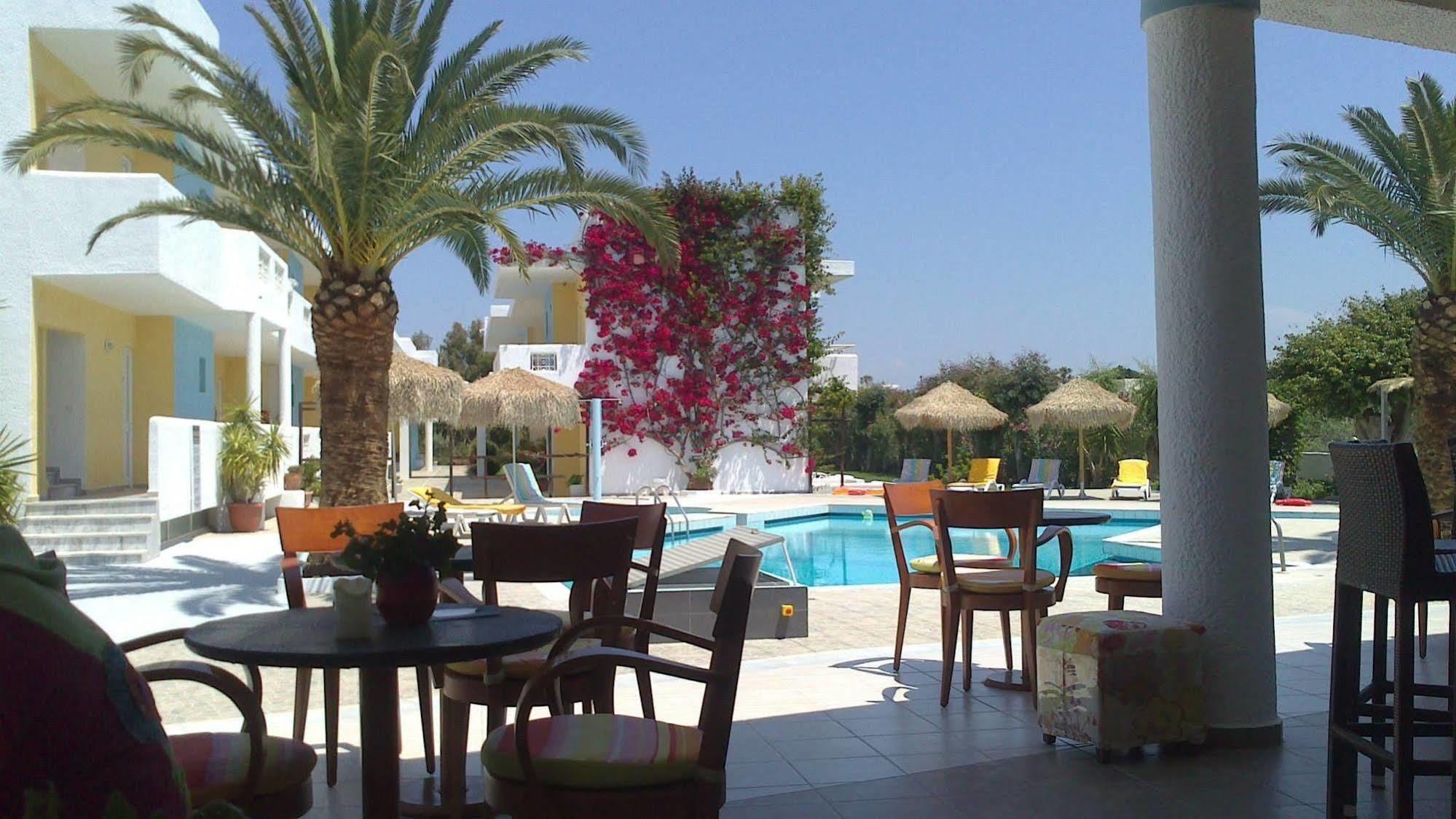 Golden Star Relax Hotel - Adults Only 16 Plus Tigkaki  Luaran gambar